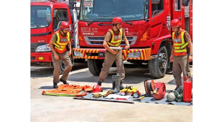 Rescue 1122 conducts awareness campaign against heat wave
