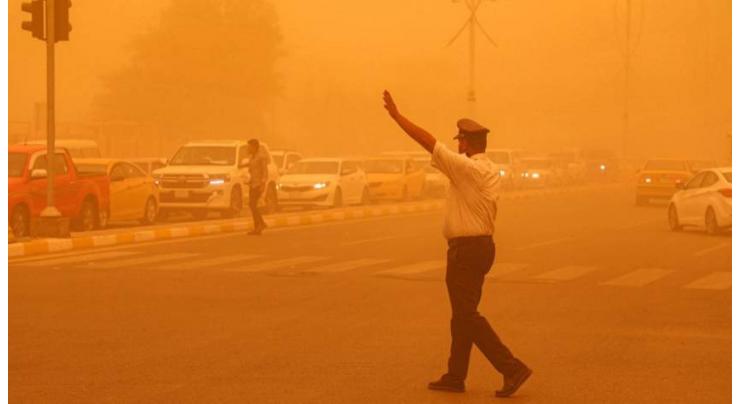 Some 4,000 Iraqis Have Breathing-Related Problems Due to Sand Storm - Reports