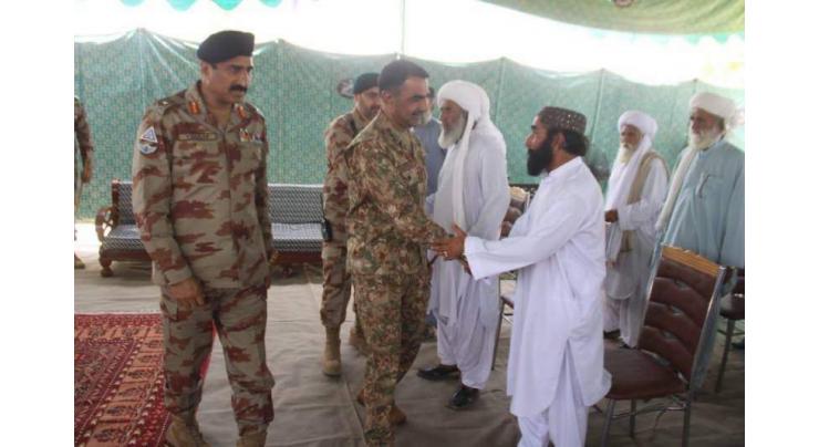 Corps Commander Quetta visits Cholera affected areas in Pir Koh
