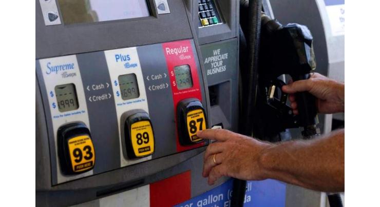 Average regular gas price in California hits 6 USD per gallon for first time
