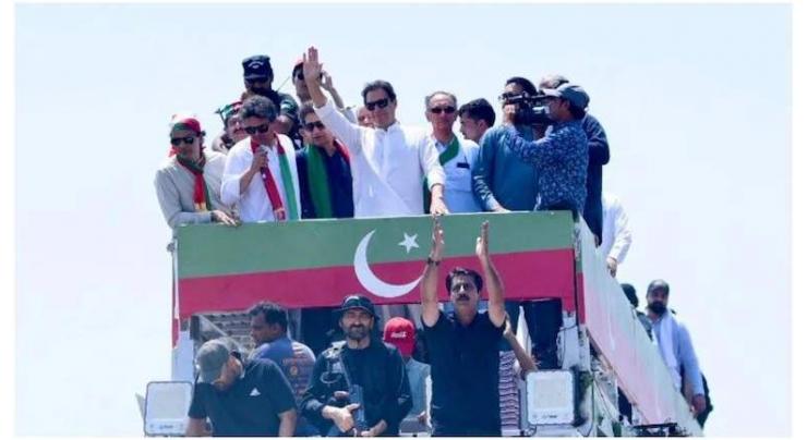 Peaceful protest PTI's democratic right:  Imran Khan 
