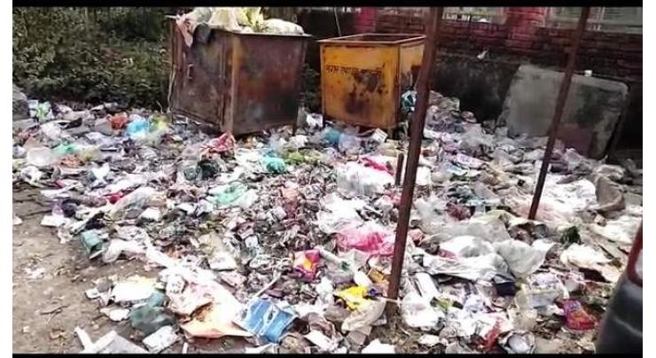 Heaps of garbage irk residents of low lying areas
