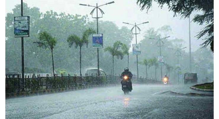 Commissioner chairs meeting to review steps taken to deal with monsoon rains
