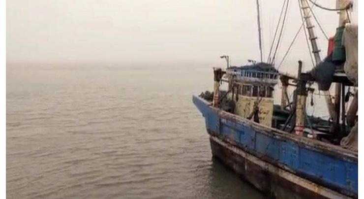 PMSA rescues stranded fishing boat

