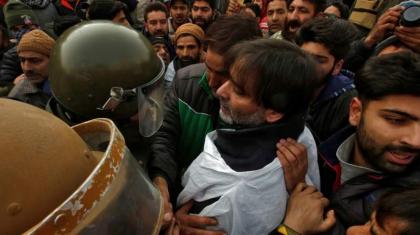 Massive rallies held at both sides of Kashmir to protest against Yasin Malik's conviction
