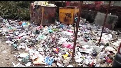 Heaps of garbage irk residents of low lying areas
