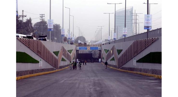 LDA DG reviews development works of Edhi Underpass, Lahore Bridge
