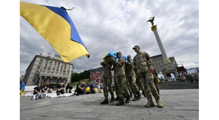 Ukraine's fallen honoured in Kyiv memorial
