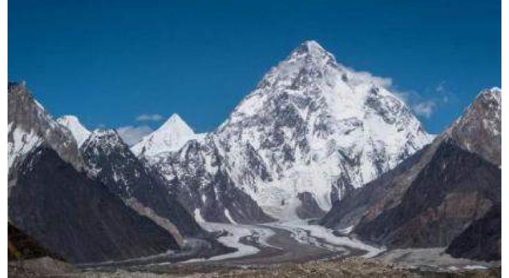 Mountaineers Samina Baig and Naila Kiani aim to become the first Pakistani women to climb K2