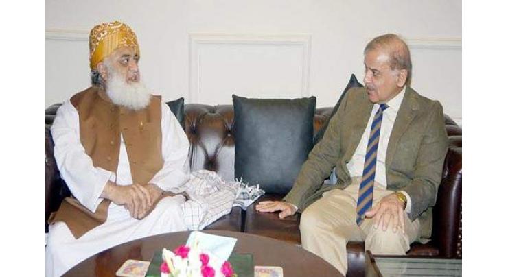 PM inquires after health of Maulana Fazlur Rehman
