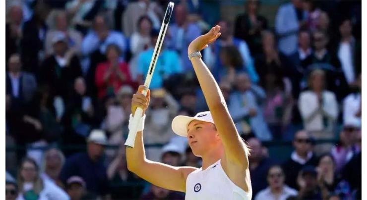 Swiatek's 37-match winning streak ends at Wimbledon
