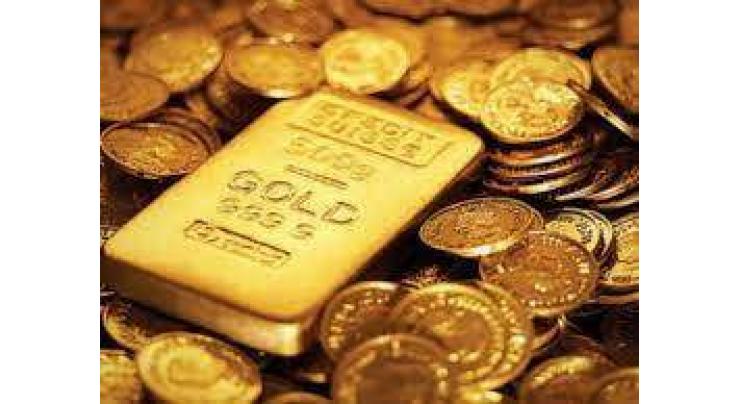 Gold prices fall down by Rs1,400 in local markets