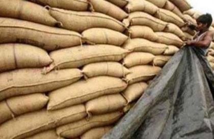 Two bids to smuggle wheat foiled; 1180 bags confiscated
