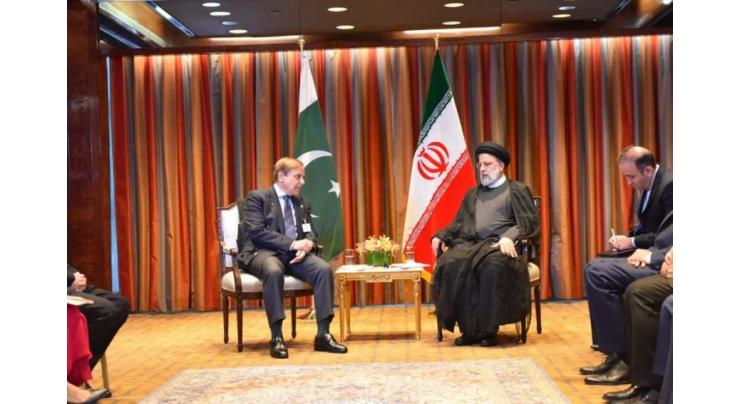 PM meets Iranian president; bilateral, regional cooperation discussed
