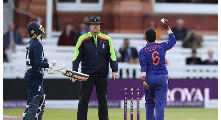 England's Knight accuses India of lying over 'Mankad' run-out
