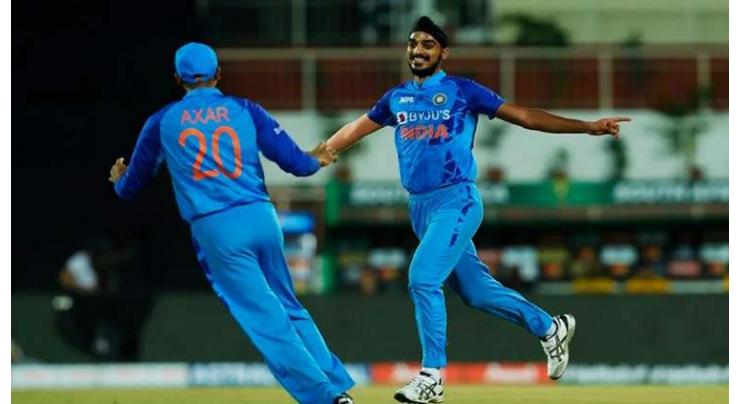 Arshdeep, Chahar help India down South Africa in T20 opener

