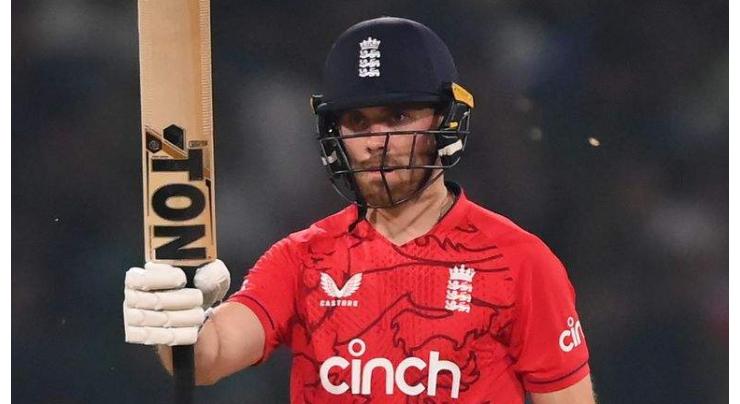 Phil Salt powers England to victory against Pakistan to level series 3-3

