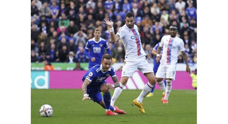 Leicester held by Palace, Forest sink to bottom of the Premier League
