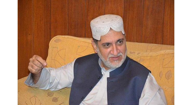 Mengal convenes meeting of commission to investigate grievances of Baloch students
