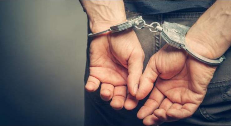 21 criminals held, contraband seized

