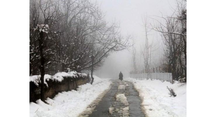 Naran receives first snowfall of season
