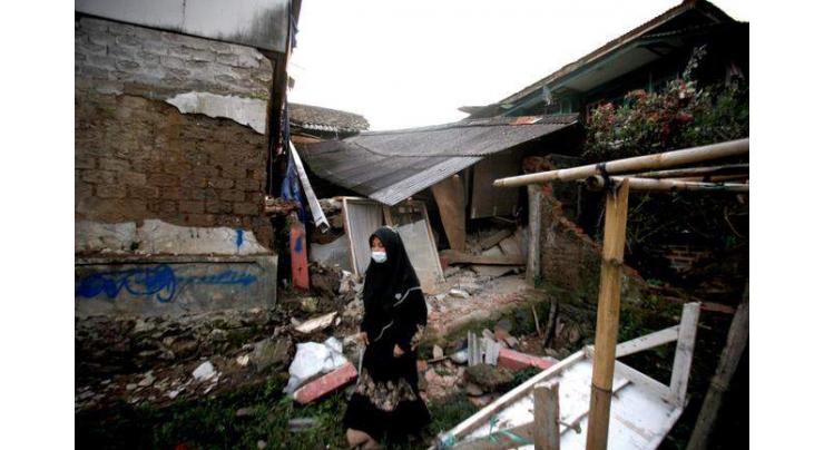 Shallow quake kills 62, injures hundreds on Indonesia's Java island
