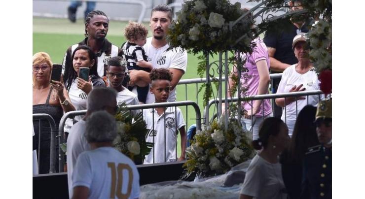 Brazil begins paying final respects to football giant Pele
