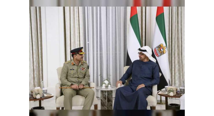 UAE President receives Pakistan&#039;s Chief of Army Staff