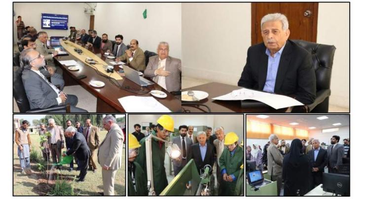 Federal Minister for Education and Professional Training Rana Tanveer Hussain  inaugurates classes at NSU Muridke Campus
