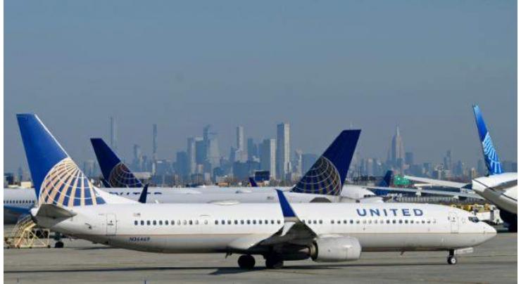 US halts all domestic flight departures over system outage

