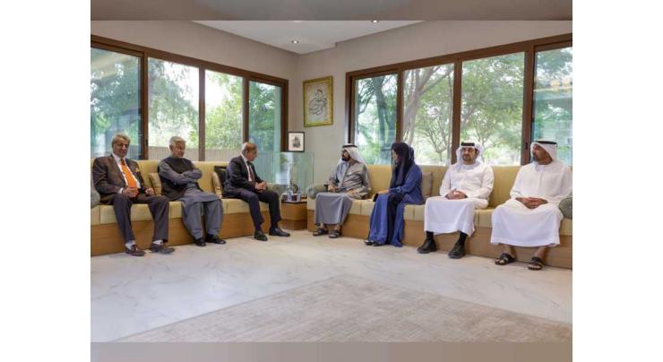 Mohammed bin Rashid meets Prime Minister of Pakistan