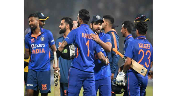 Rahul helps India beat Sri Lanka to clinch ODI series
