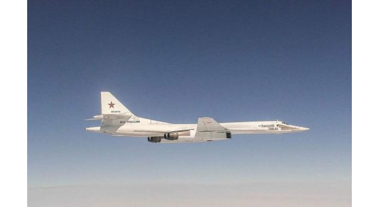 Russian Strategic Missile Carriers Tu-160 Complete Scheduled 10-Hour Flight Over Arctic