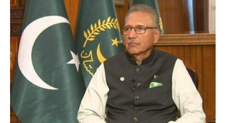 President Dr Arif Alvi pays tribute to martyred soldier
