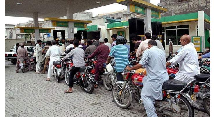 No shortage of petrol in Peshawar: Chairman Tankers' Association
