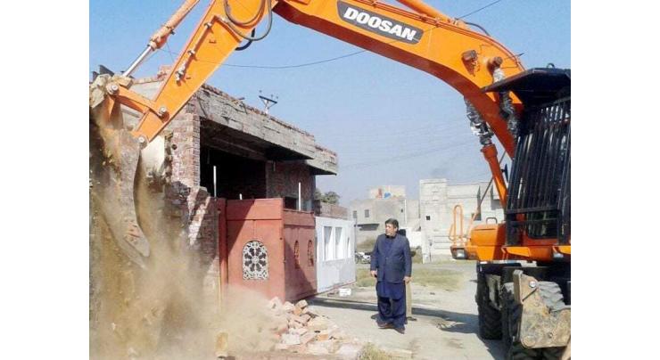 Illegal constructions demolished in Lahore 
