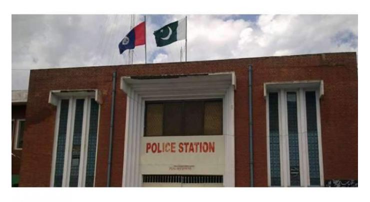 AIGP Karachi pays surprise visits to checking points, police stations
