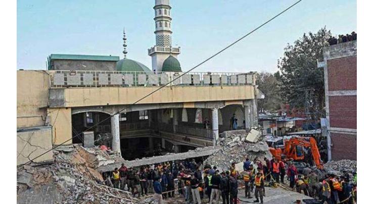 Minister Health Qadir Patel offers health facilities to injured of Peshawar mosque blast
