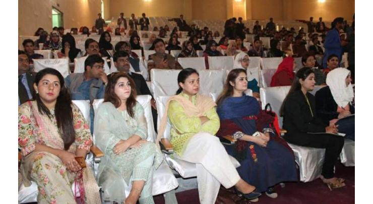 Thesis show organized at Sindh University
