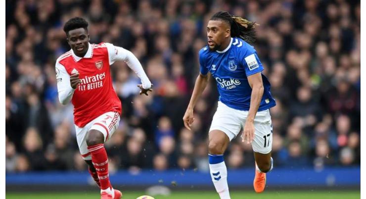 Arsenal's Premier League title charge halted by struggling Everton
