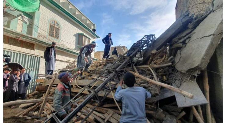 Labourer killed, four injured in building collapse

