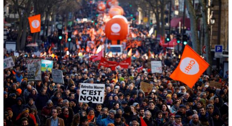 French unions seek to keep momentum in pension showdown
