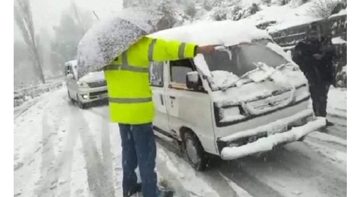 Additional police to be deployed for uninterrupted traffic during snowfall in Murree: CPO
