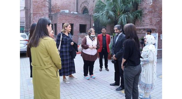 Azerbaijan delegation visits WCLA, University of Home Economics
