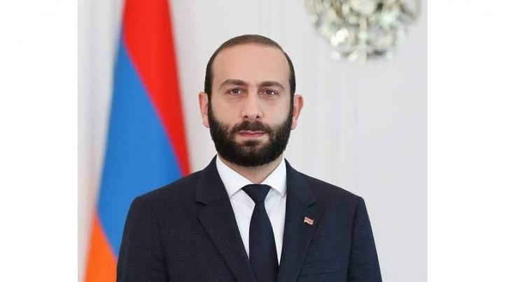 Armenia Calls Launch of Talks on Regulation of Lachin Corridor With Baku 'Unacceptable'