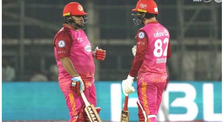 Islamabad United victorious in PSL match

