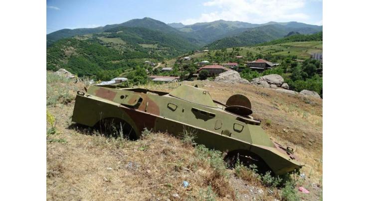 Int'l media briefed on destruction during Nagorno-Karabakh war; de-mining operation
