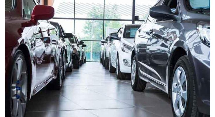 Dealers of used cars facing plunging sales
