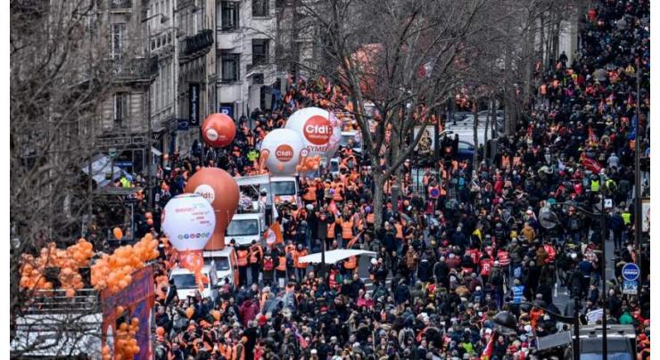 Over 90,000 People Take Part in Protest Against Pension Reform in Paris - Reports