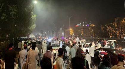 مقتل شخص من أنصار رئیس الوزراء السابق عمران خان اثر قمع الشرطة بمدینة لاھور